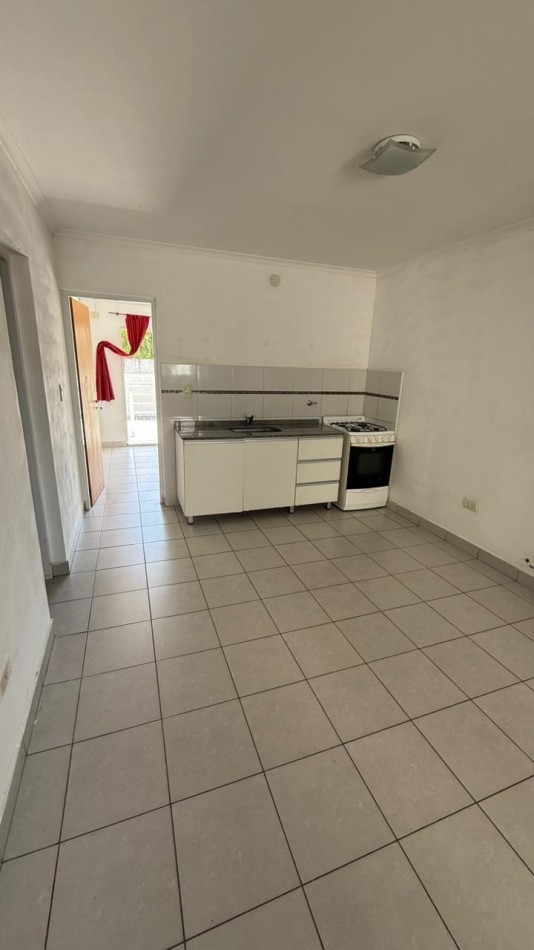 SE ALQUILA DEPTO DE 1 DORMITORIO 