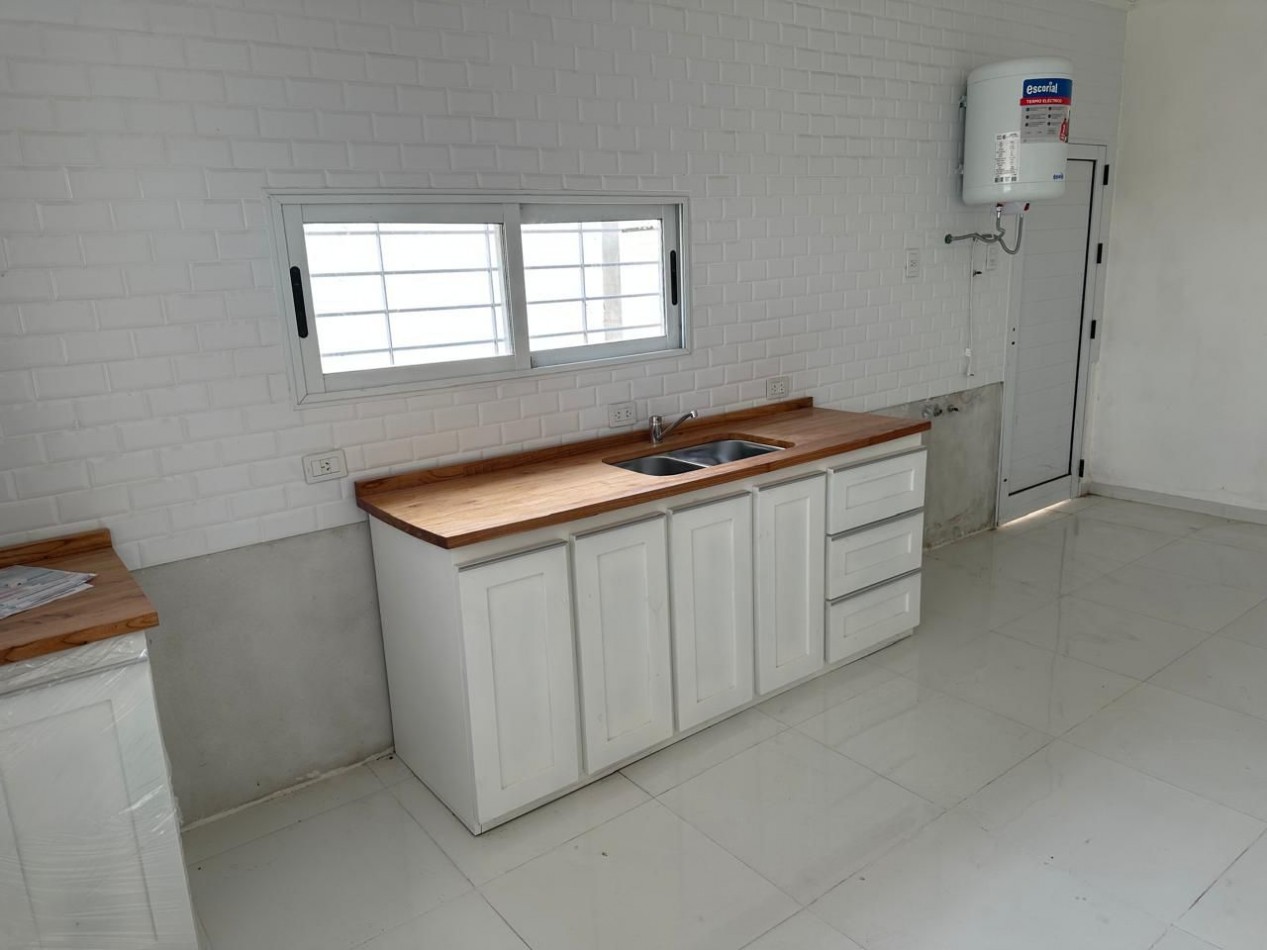 Hermosa casa 2 dorm en Colonia Avellaneda.