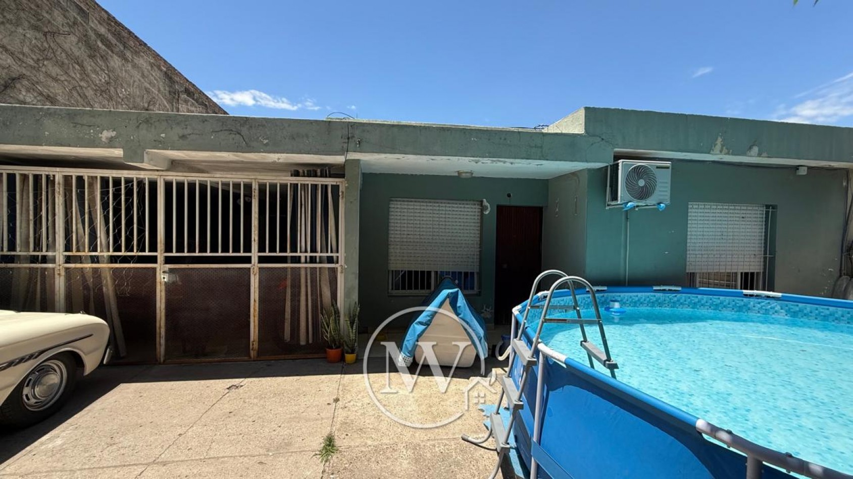 CASA DE 3 DORM, PATIO Y COCHERA, ZONA GAZZANO