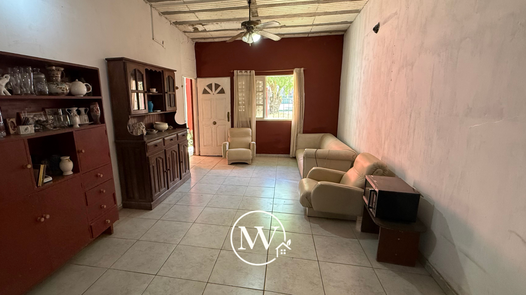 Casa Apta Credito en San Benito. 2 Dorm, fondo y cochera.