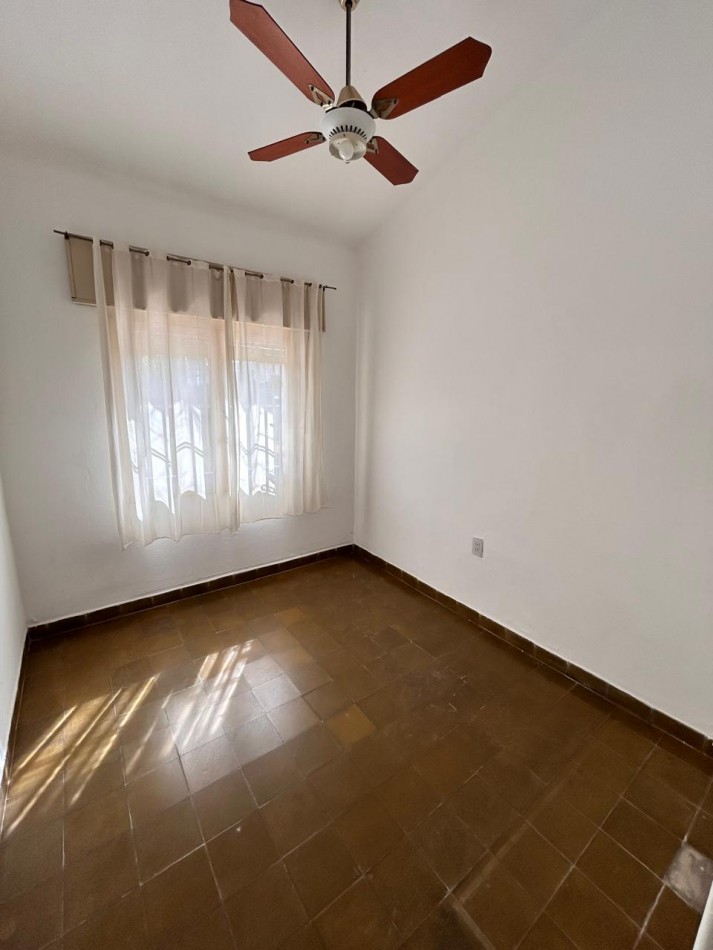 CASA 3 DORM Y COCHERA EN ZONA EJERCITO