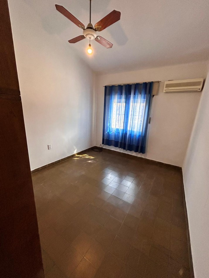 CASA 3 DORM Y COCHERA EN ZONA EJERCITO